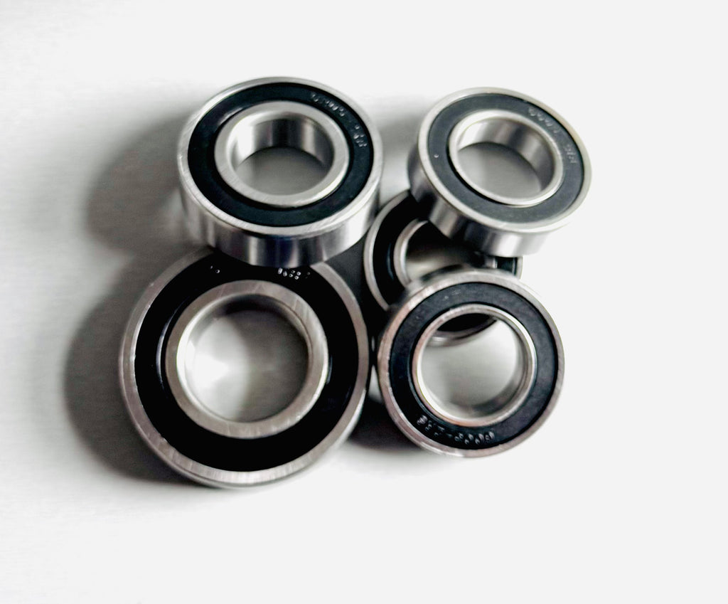 Ceramic racing wheel bearings
